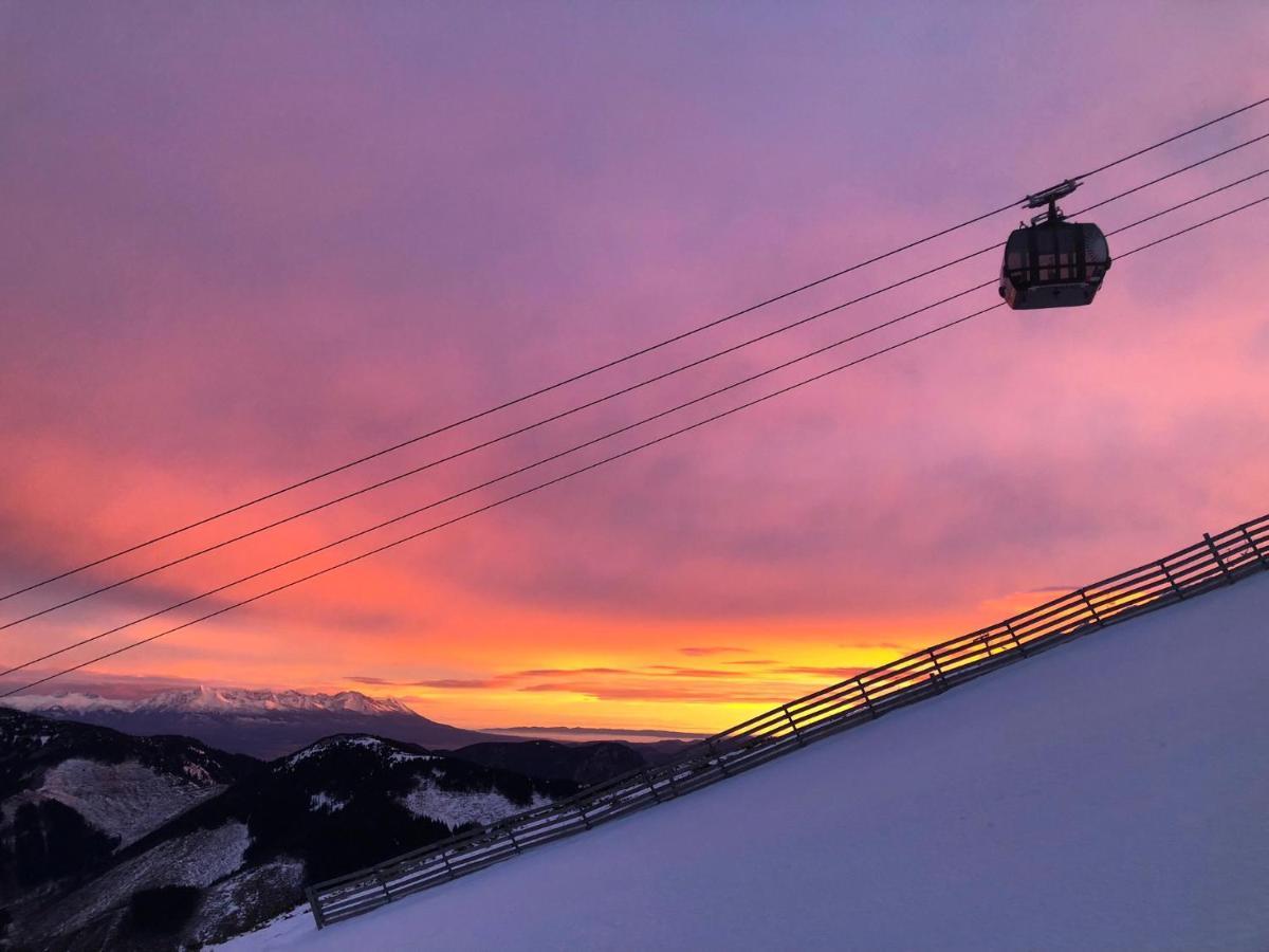 Ski & Sun B9 Lipótszentmiklós Kültér fotó